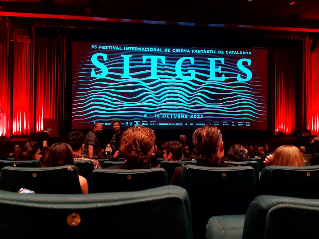 Asombrosa elisa se presenta en el Festival de Sitges